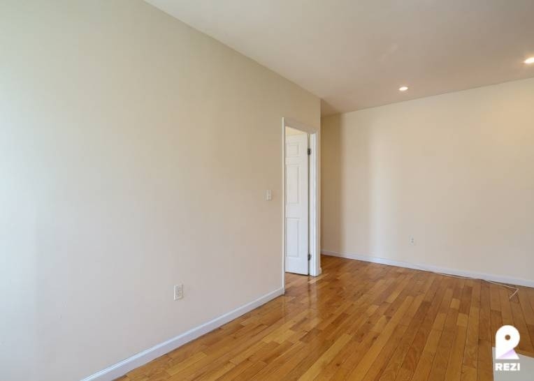 120 West 105th Street - Photo 4