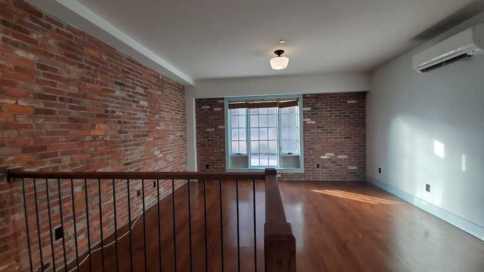 31 Brooklyn Avenue - Photo 2