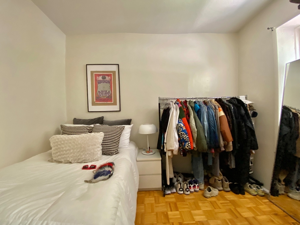 322 Rodney Street - Photo 2