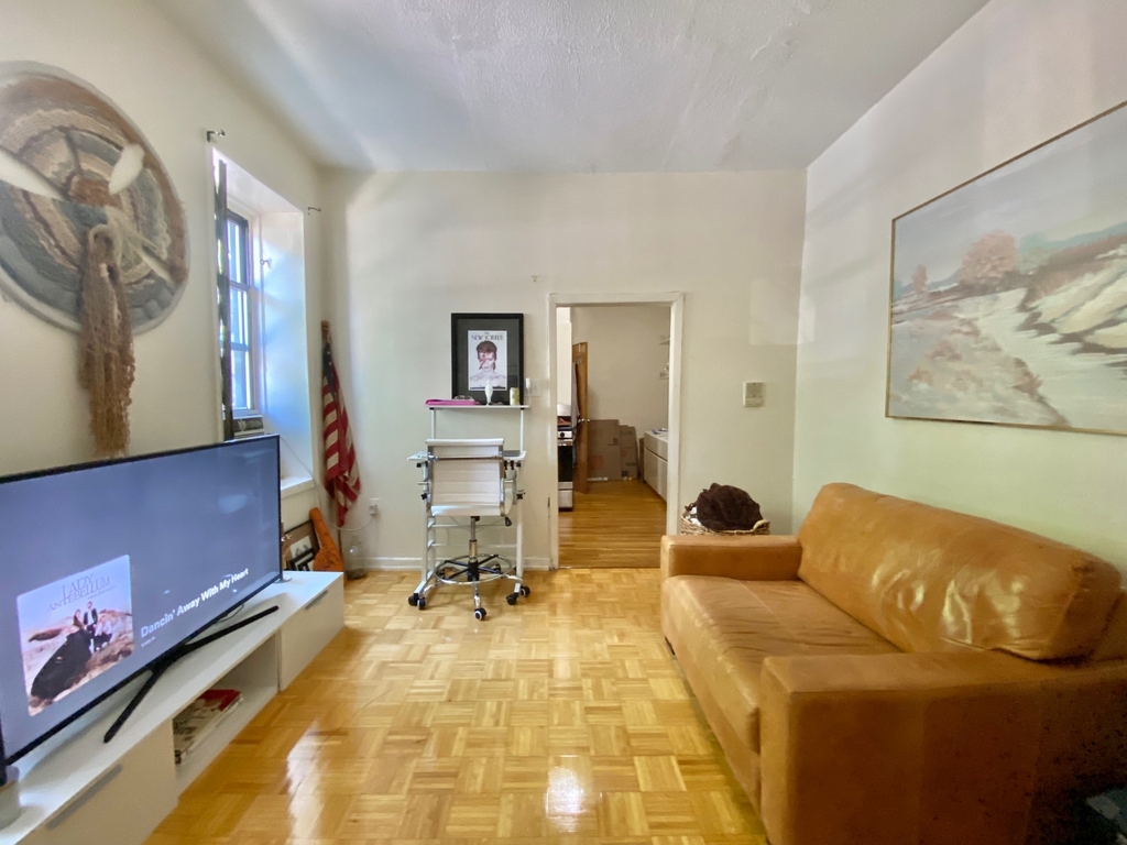 322 Rodney Street - Photo 1