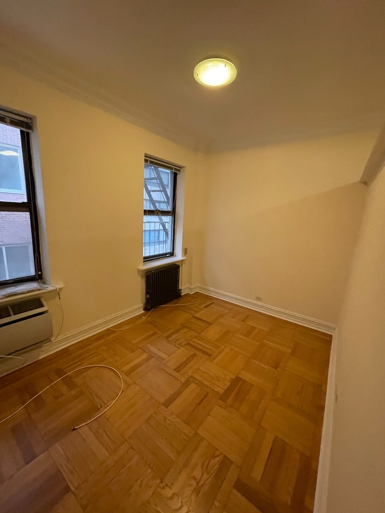 235 East 46th Street - Photo 2