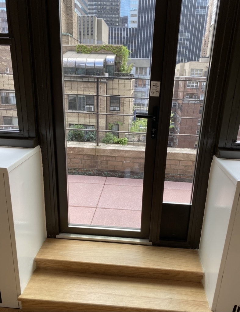 141 East 56th Street - Photo 4