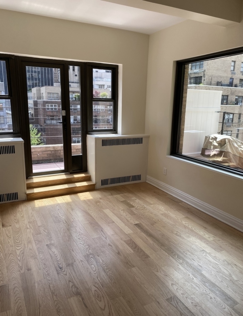 141 East 56th Street - Photo 3