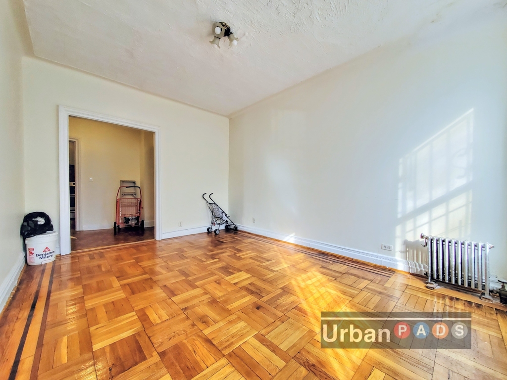 2201 Cortelyou Road - Photo 4