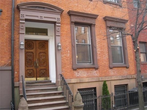 West 22nd Street - No Fee - Photo 1