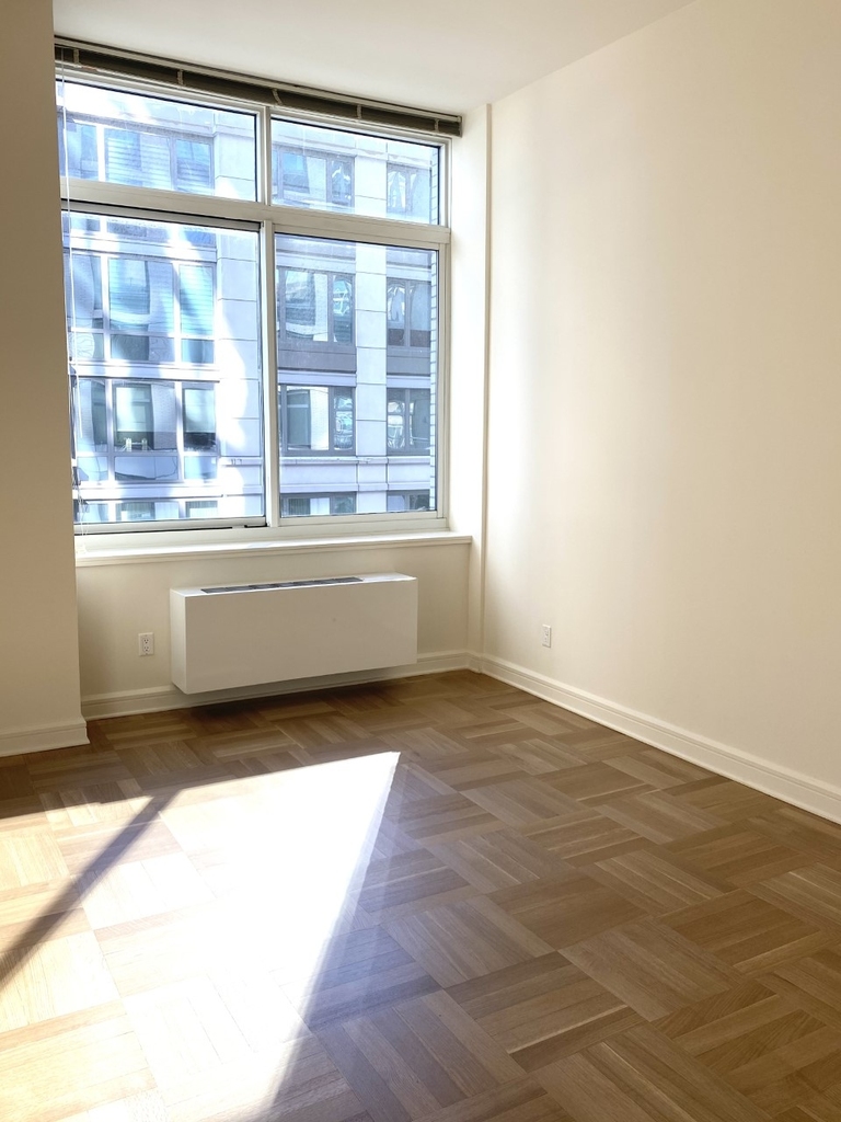 400 West 63rd Street - Photo 8