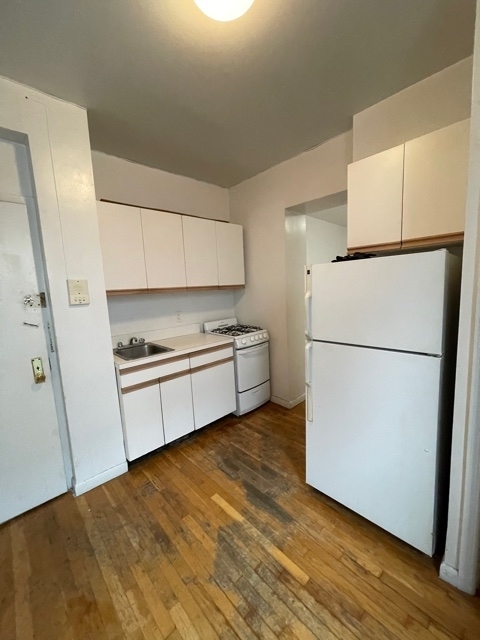 324 east 91 - Photo 1