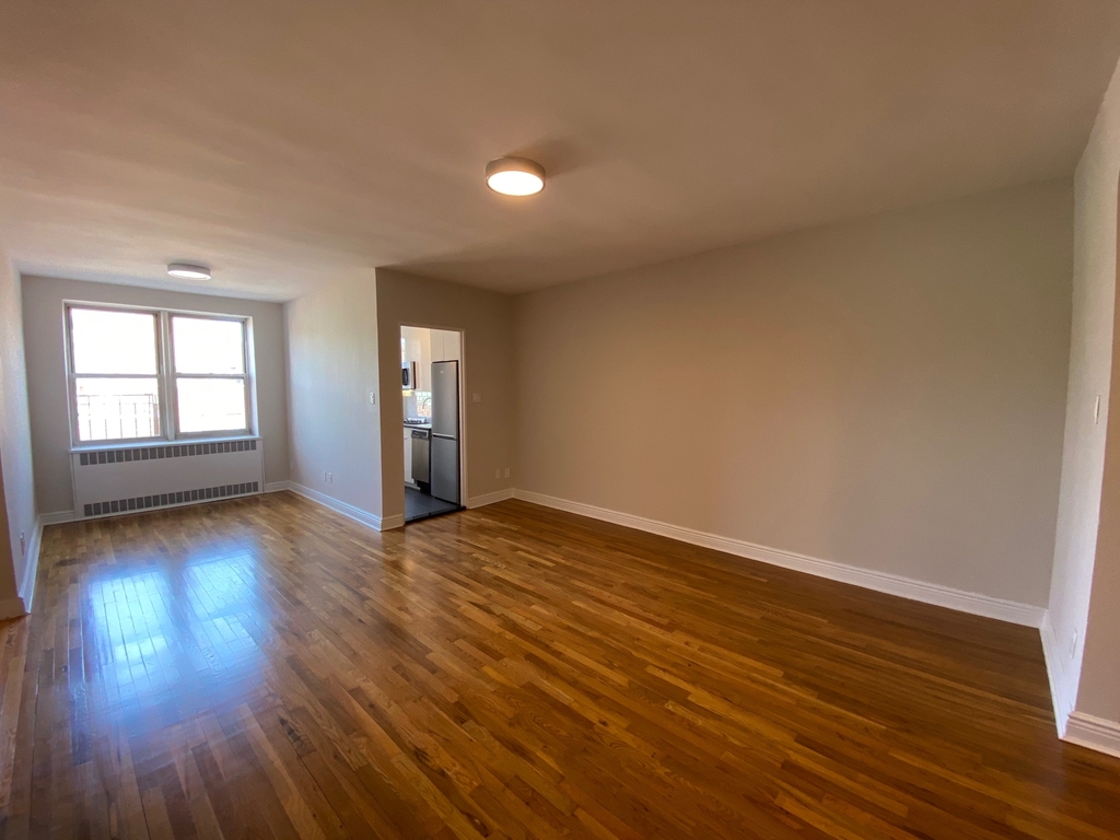 780 Greenwich Street - Photo 2