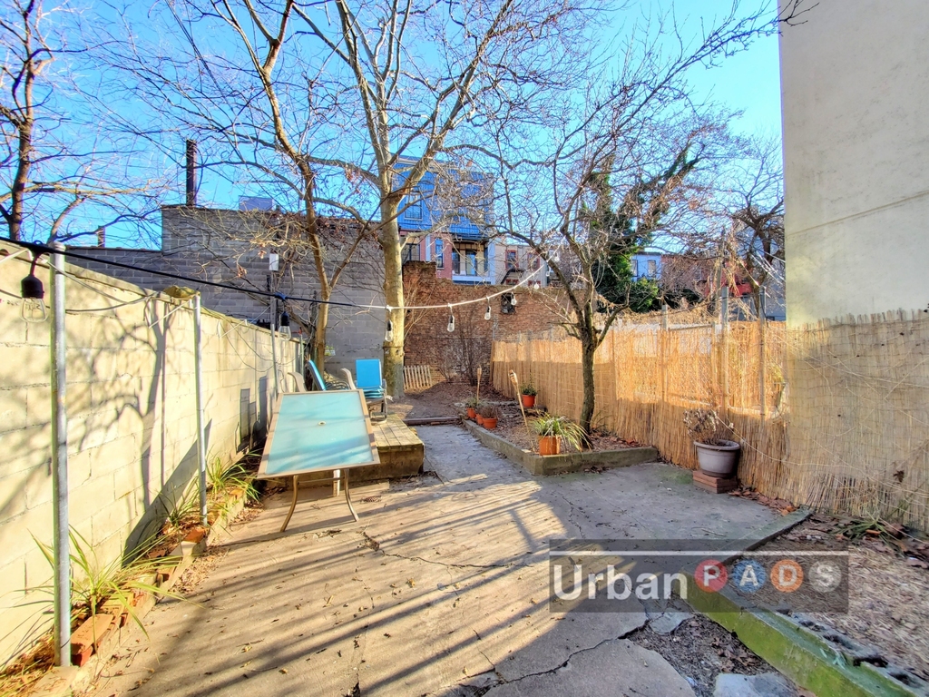 440 Lafayette Avenue - Photo 0