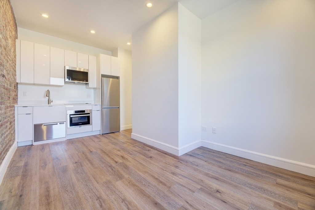 371 Irving Avenue - Photo 8