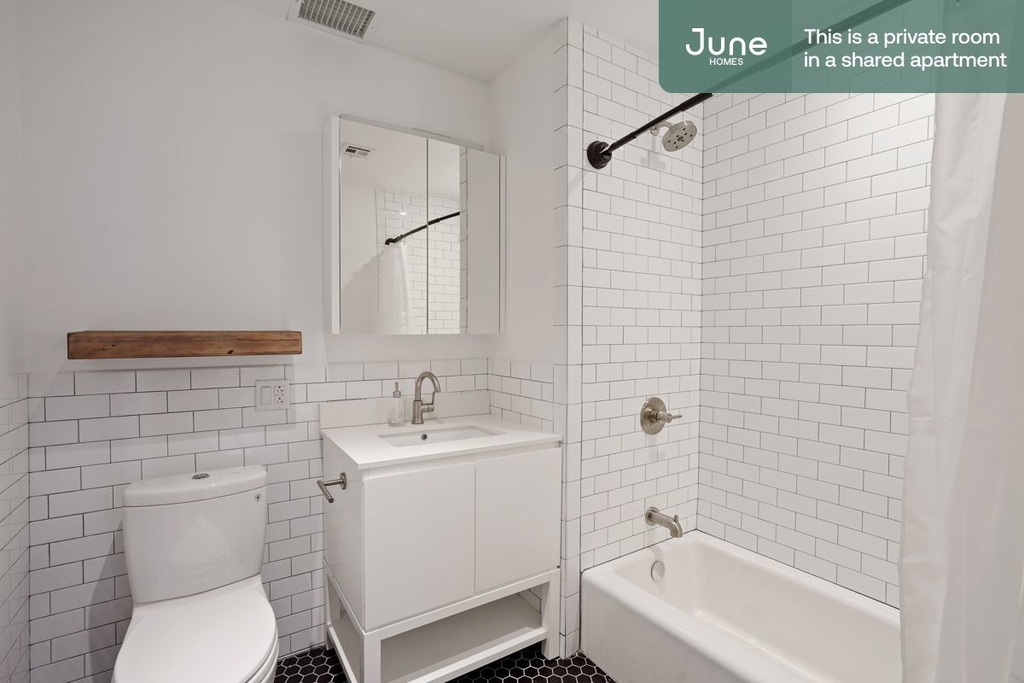 636 Knickerbocker Avenue - Photo 2