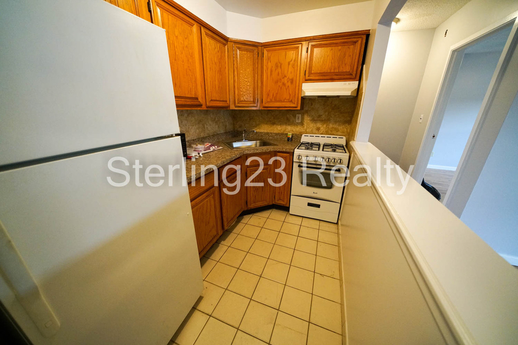 32-44 31st Street - Photo 7