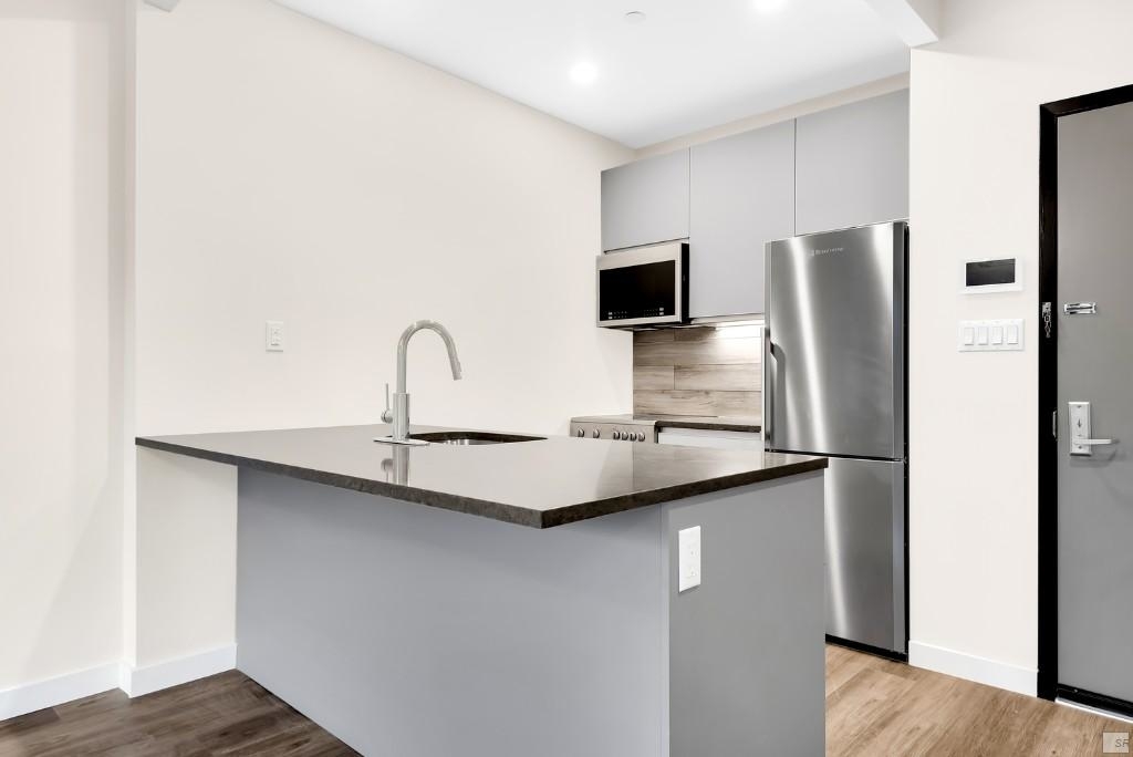 221 East 105th Street - Photo 2