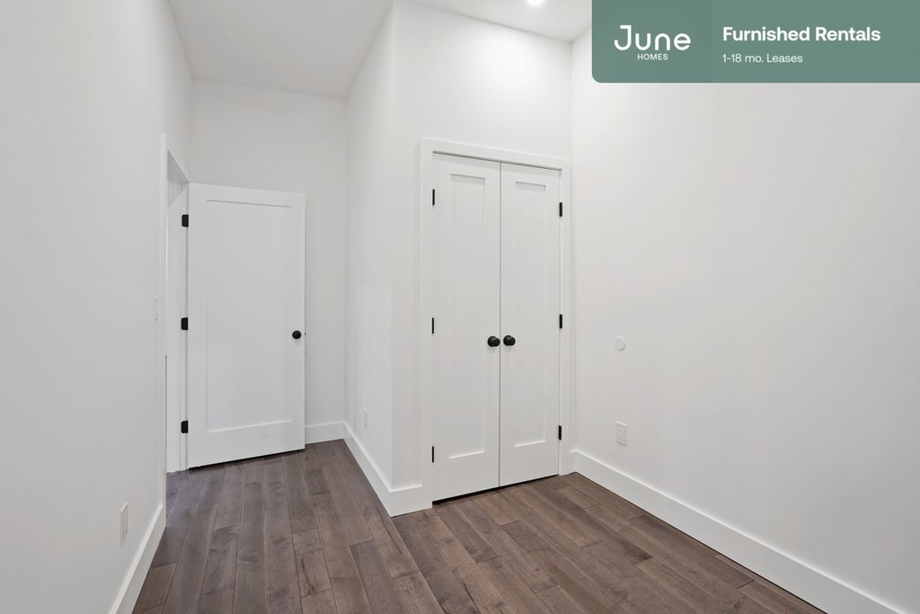 1290 Nostrand Avenue - Photo 3