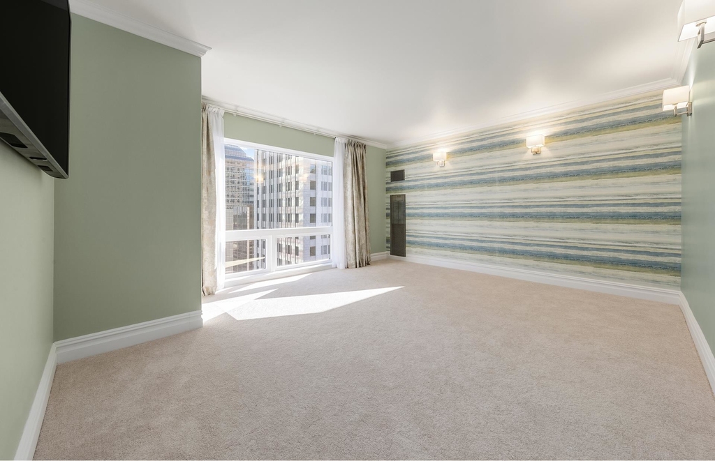 721 Fifth Ave - Photo 1