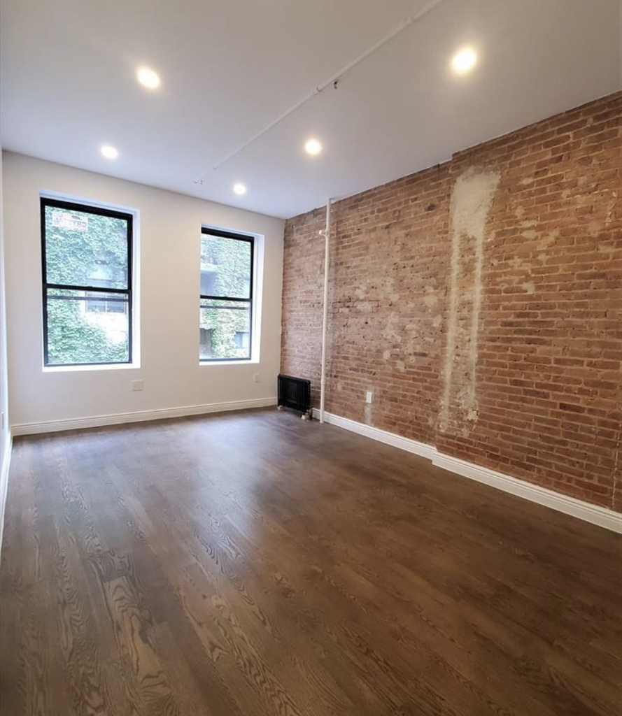 812 Broadway - Photo 7