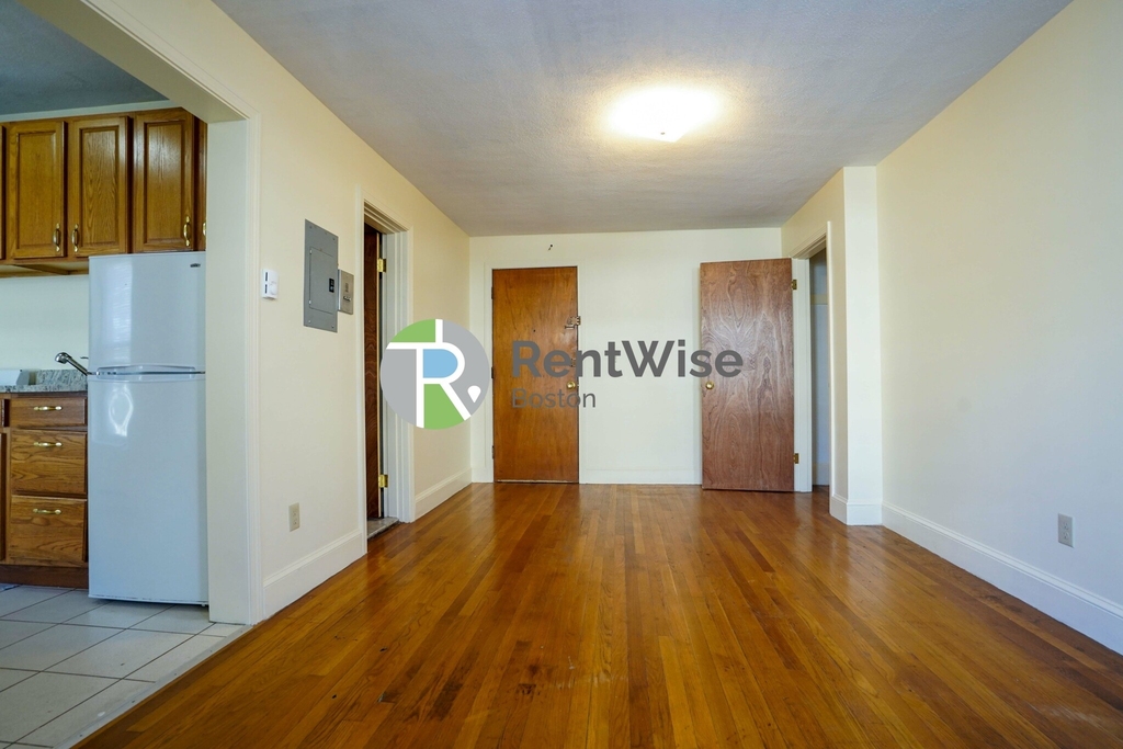 32 Westland - Photo 1