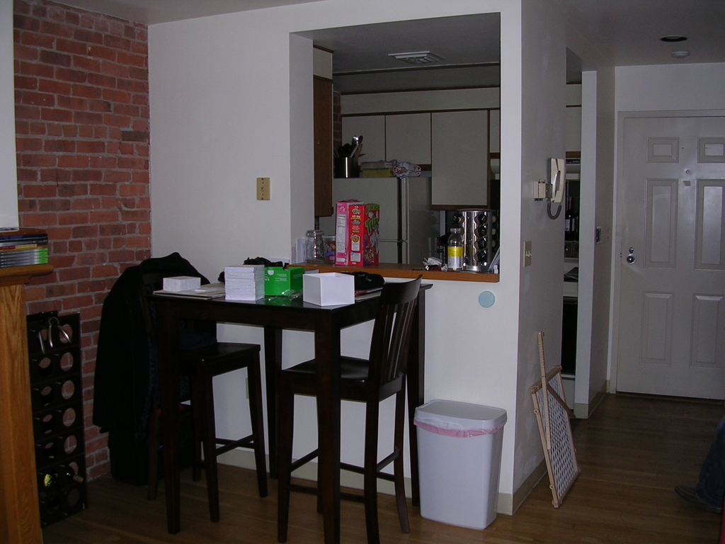 82 Gainsborough St. - Photo 2