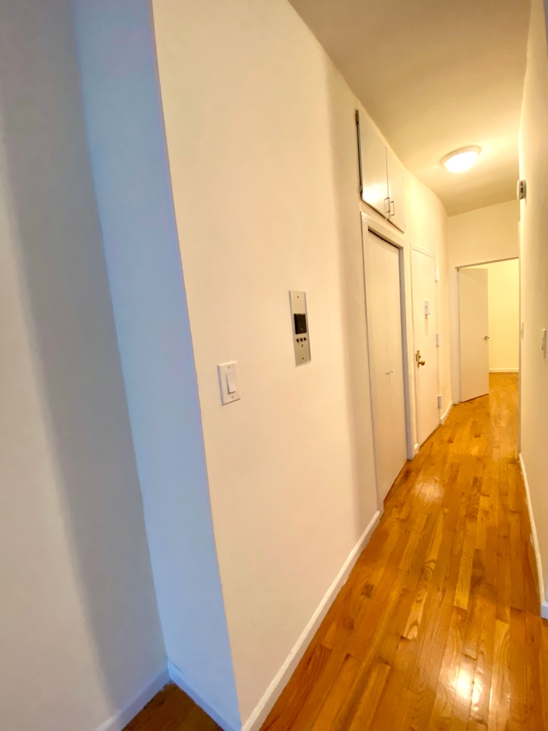 429 East 83rd Street - Photo 3