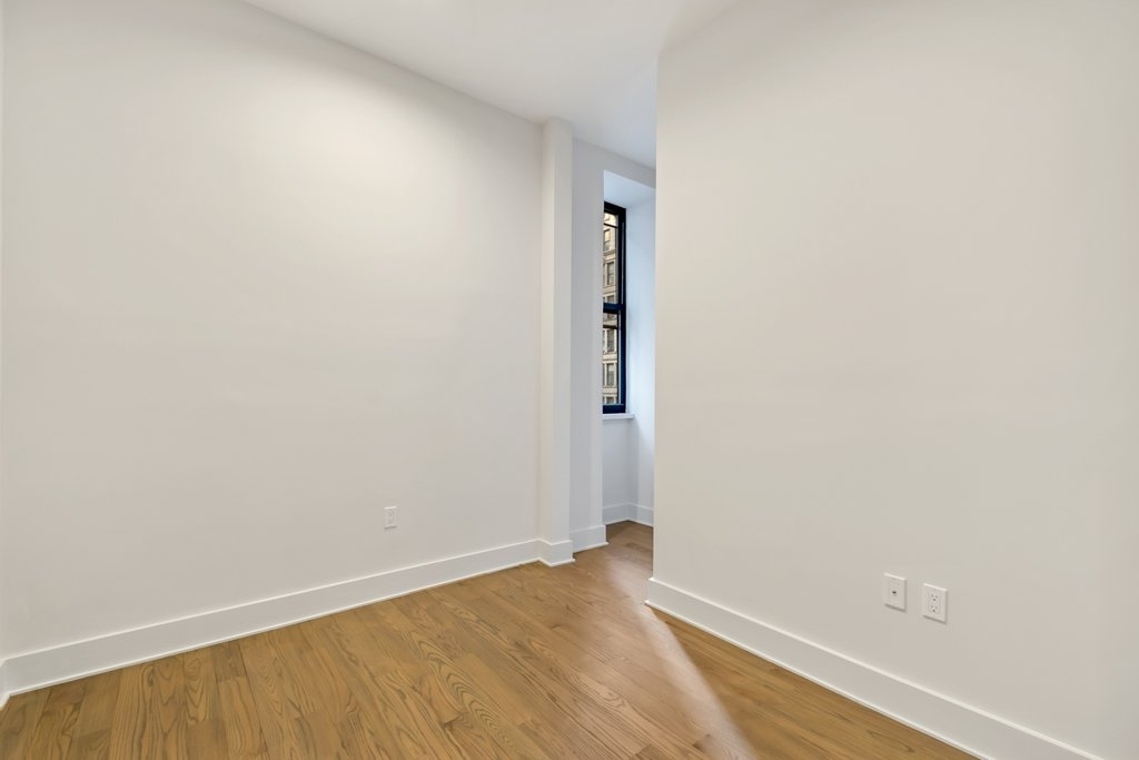 121 Madison Avenue - Photo 7