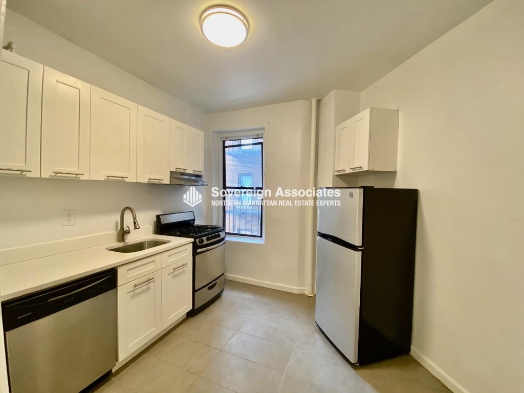 5008 Broadway - Photo 11