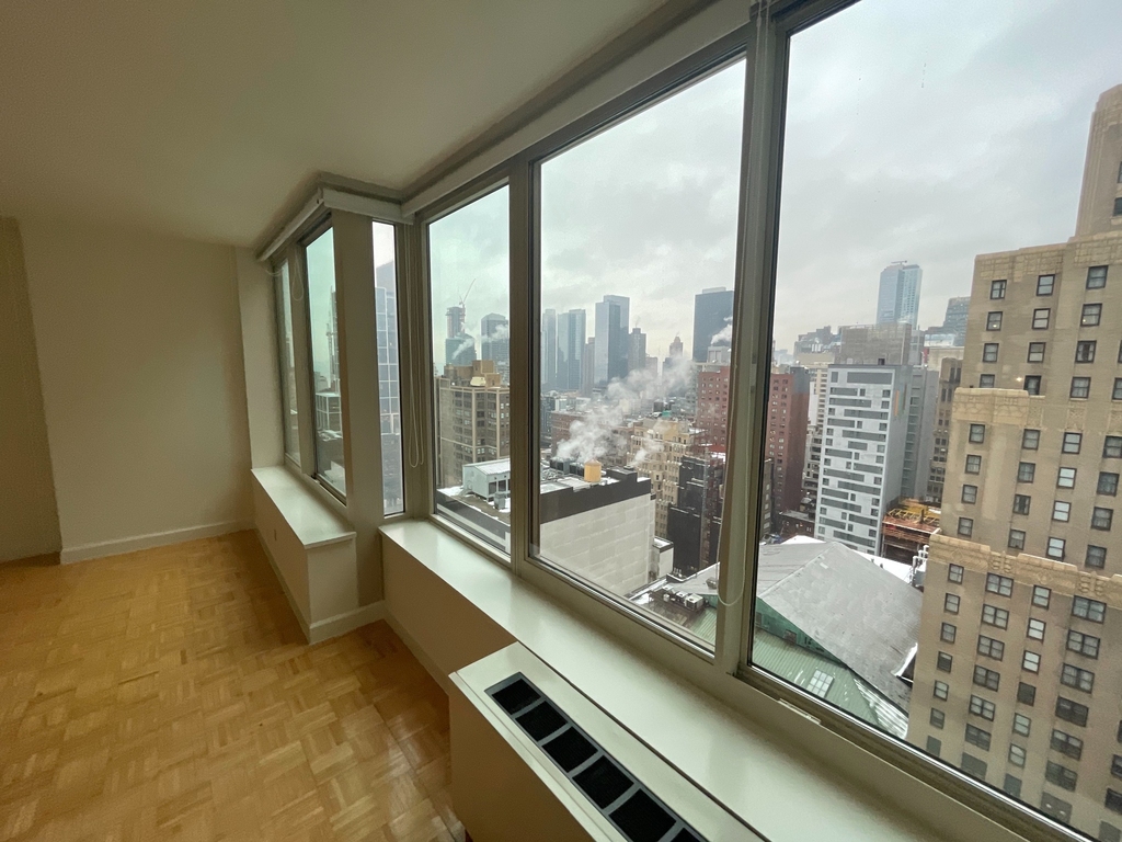 315 West 33rd Street - Photo 0