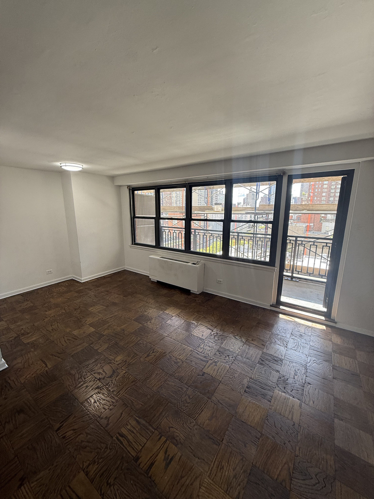 240 East 82nd Street - Photo 6