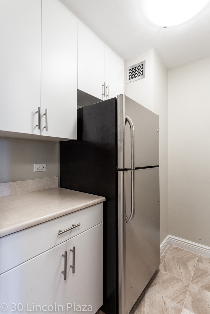 30 West 63rd Street - Photo 2