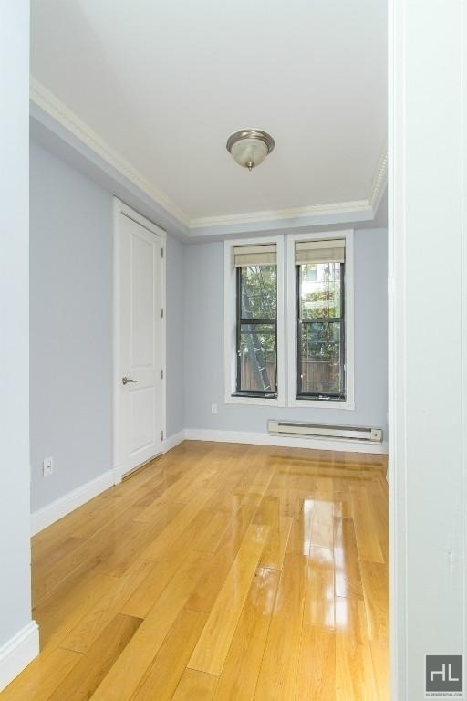 East 6 Street - Photo 2