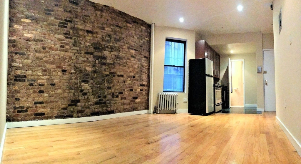 219 Mott Street - Photo 9