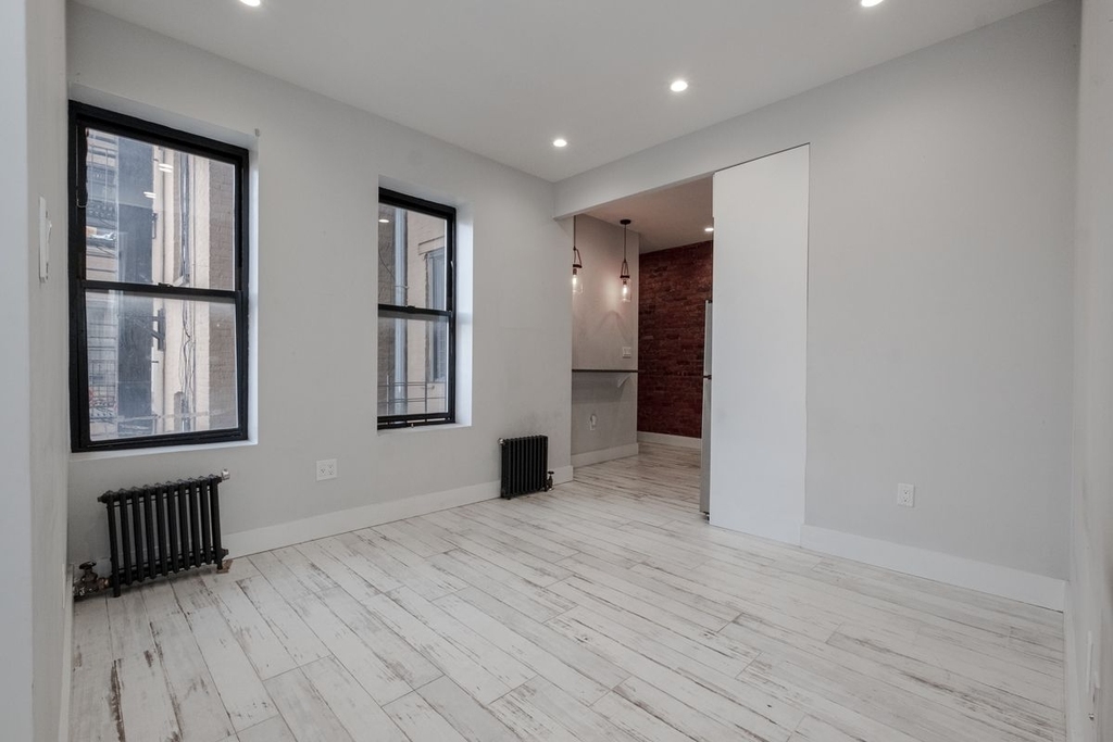 77 Varet Street - Photo 4