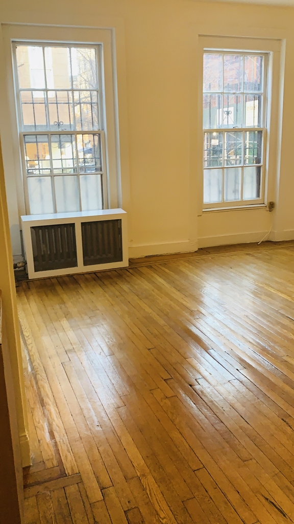 153 West 10th Street - Photo 3