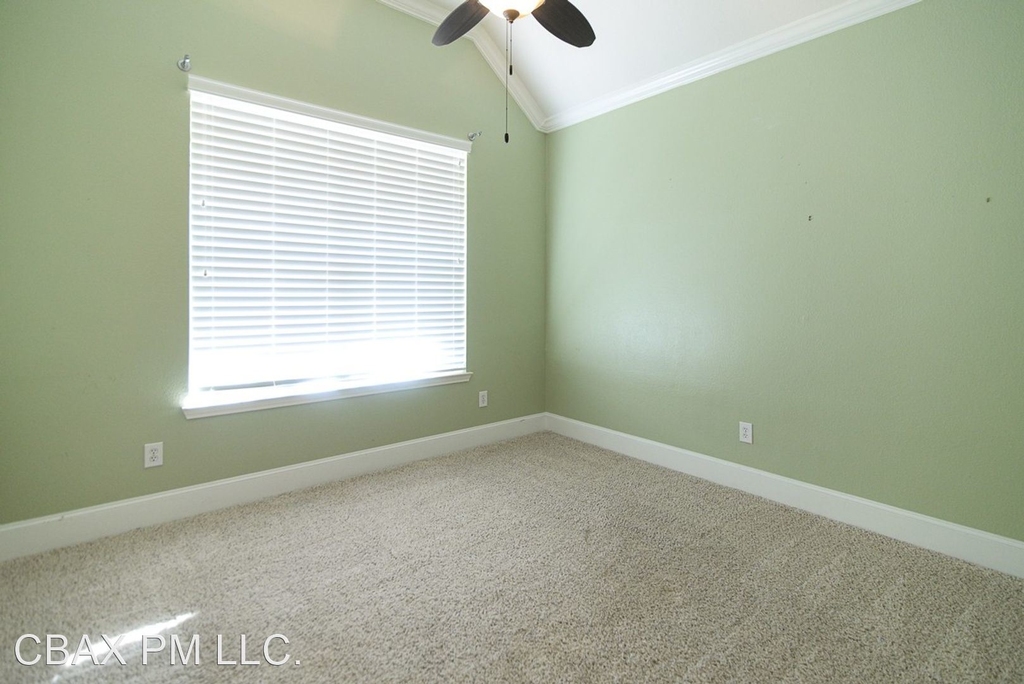 2703 Summerwood Court - Photo 16