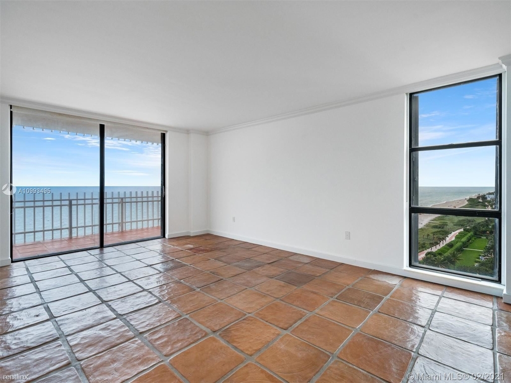 6061 Collins Ave - Photo 1