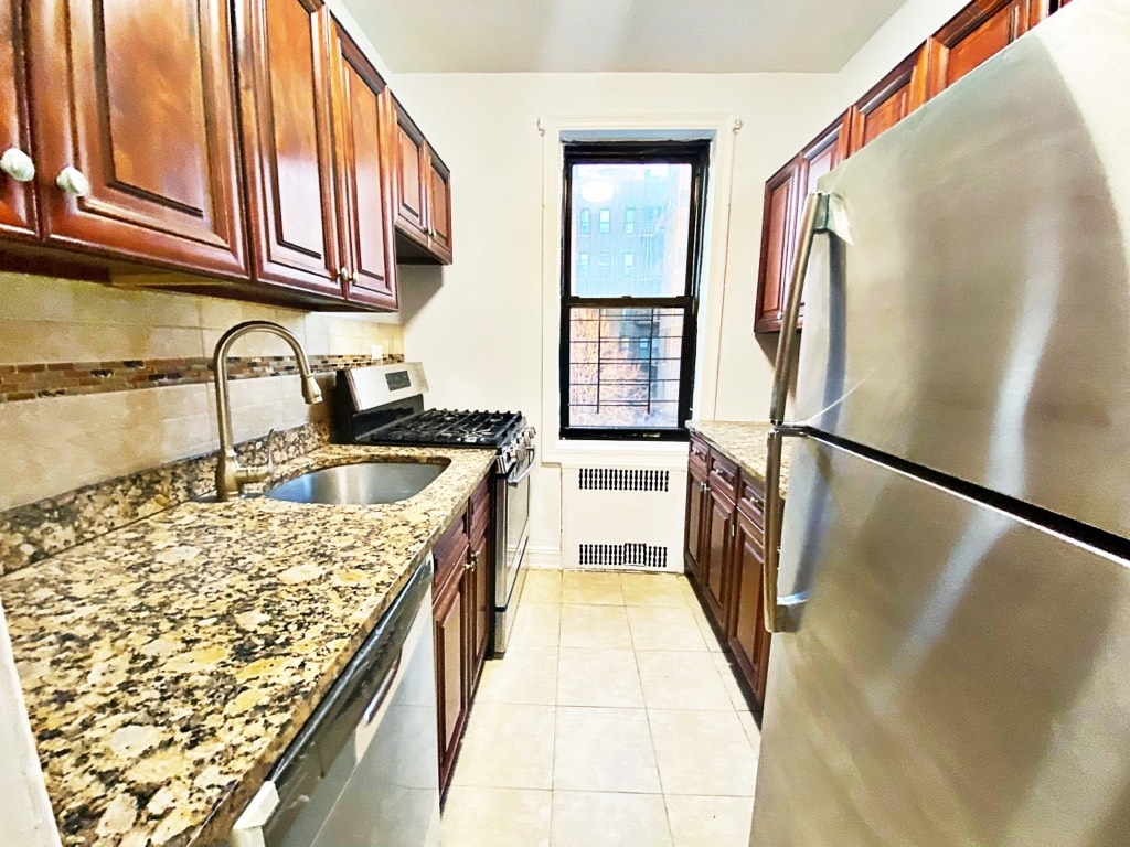 260 Ocean Parkway - Photo 1