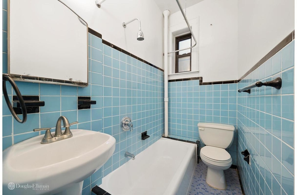 255 W 108th St - Photo 5