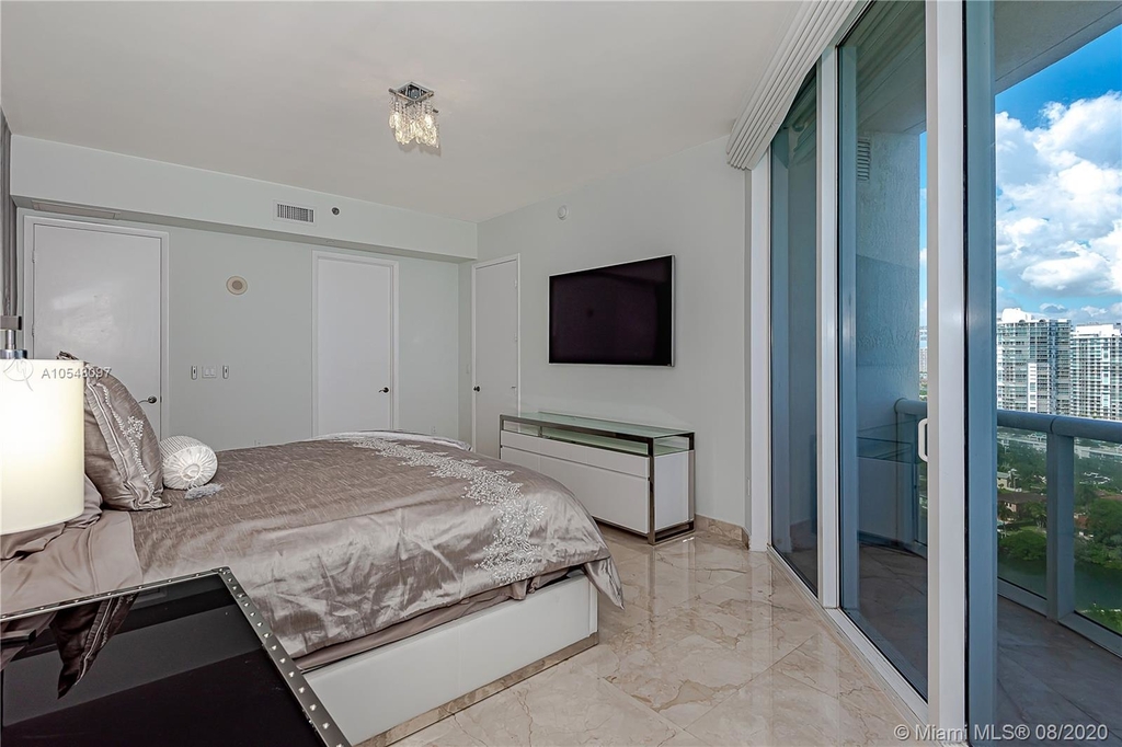 16001 Collins Ave - Photo 16