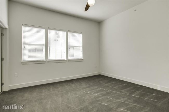 2525 State St Unit 1114 - Photo 22