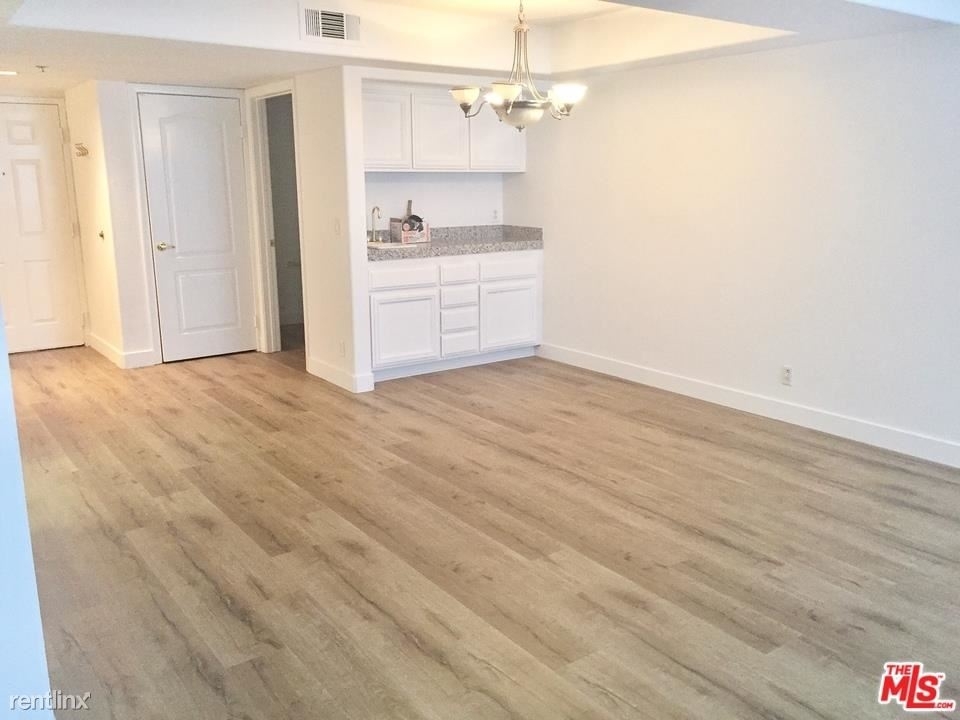 11734 Montana Ave Apt 407 - Photo 5