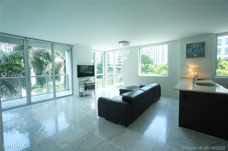 500 Brickell Ave - Photo 5