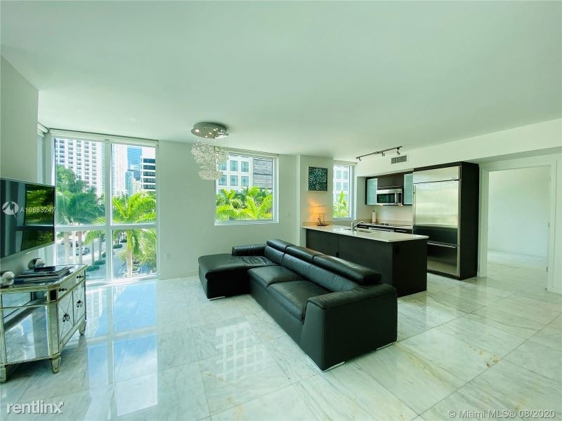 500 Brickell Ave - Photo 2