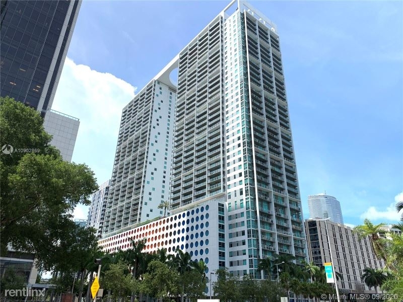 500 Brickell Ave - Photo 32