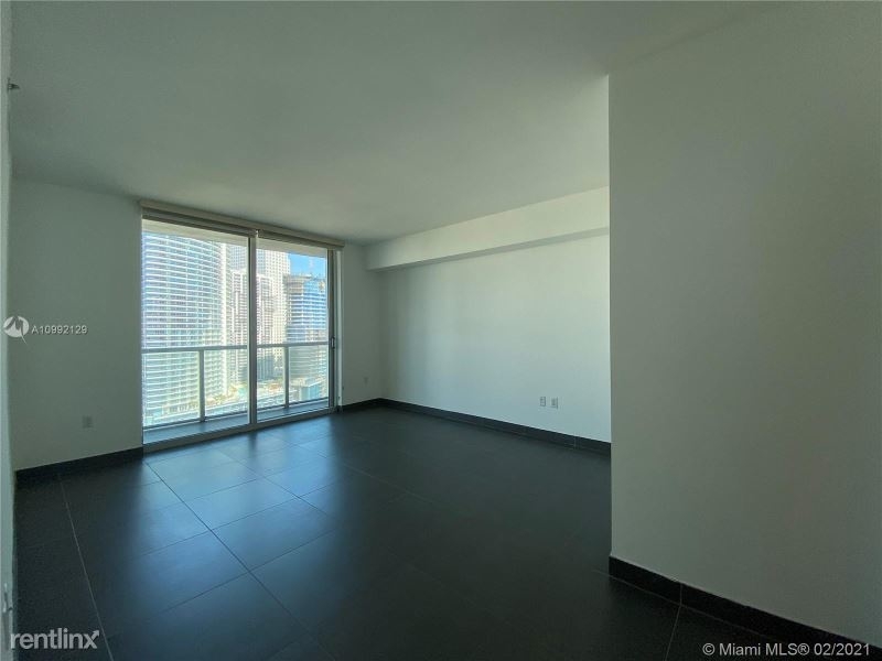 500 Brickell Ave Fl 33131 - Photo 5