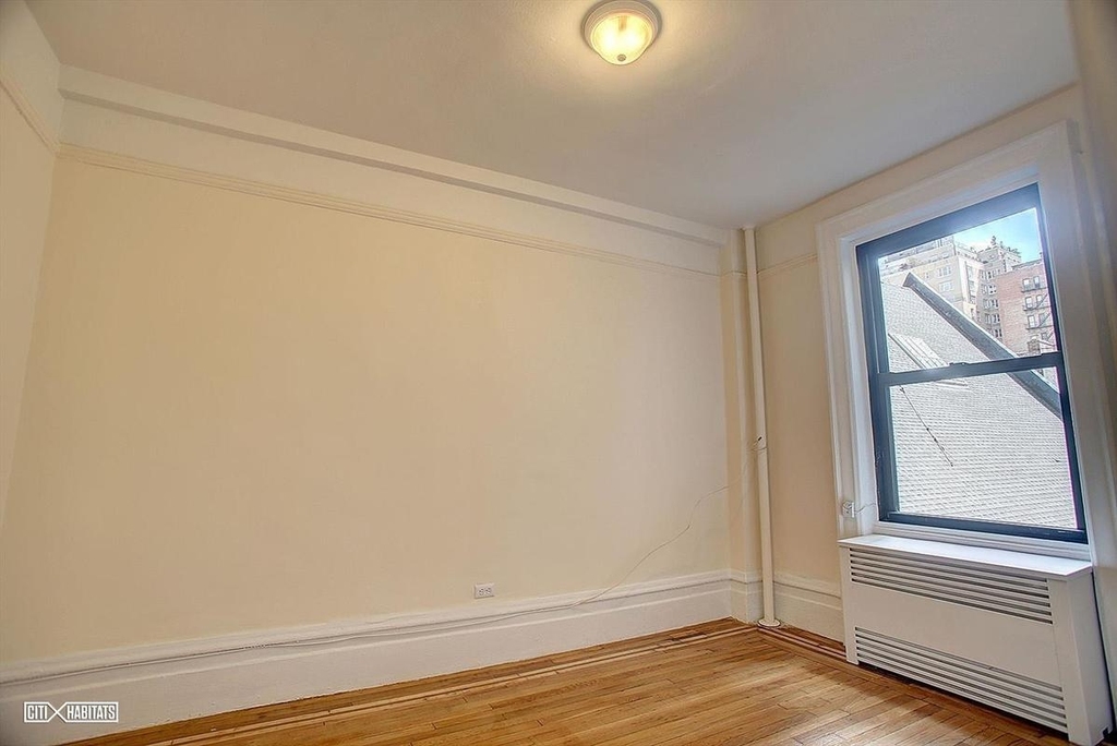 158 West 81st Street - Photo 6