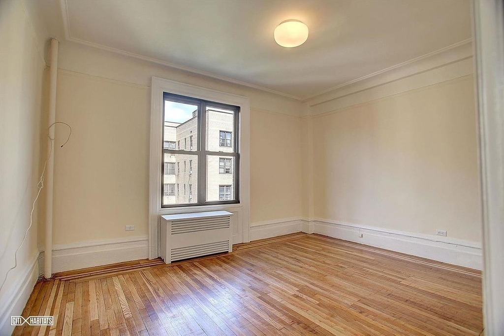 158 West 81st Street - Photo 5