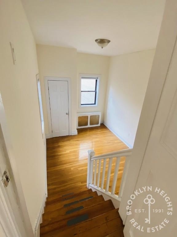 139 Joralemon St - Photo 4