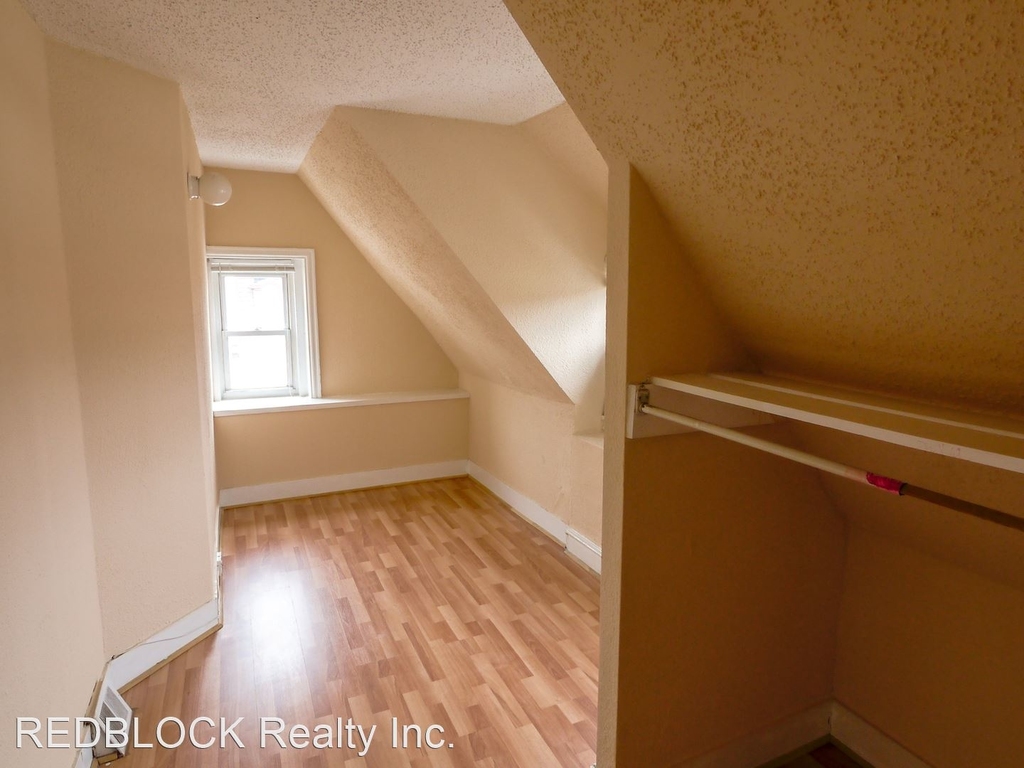 4717 Longshore Ave - Photo 3