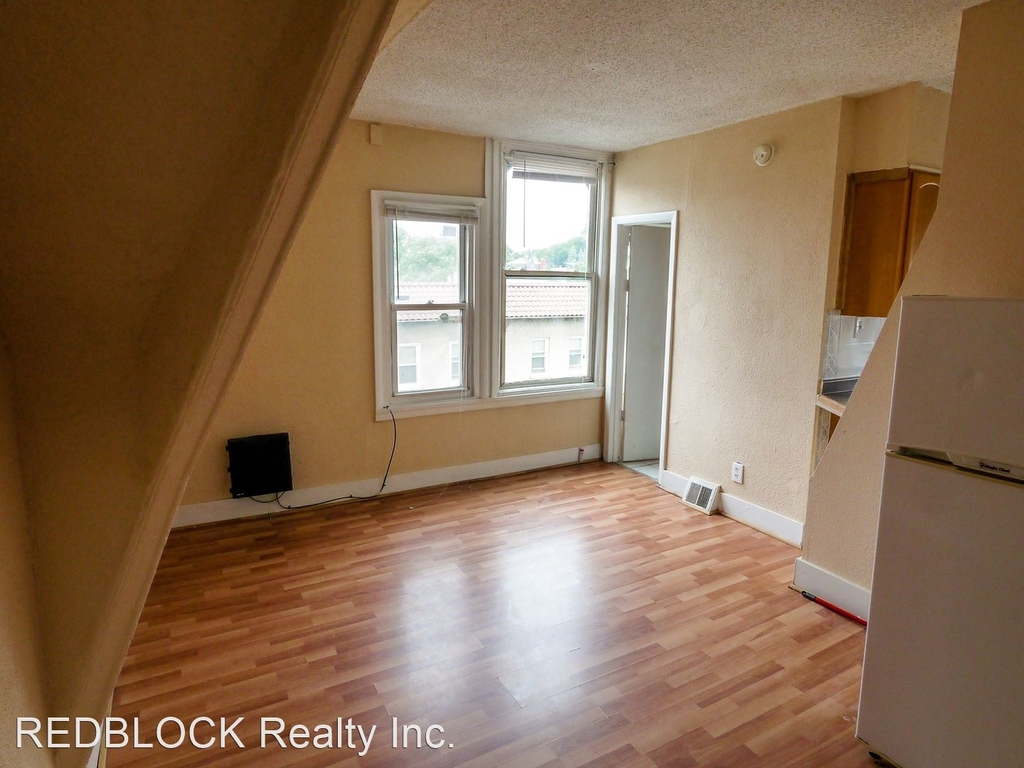 4717 Longshore Ave - Photo 1