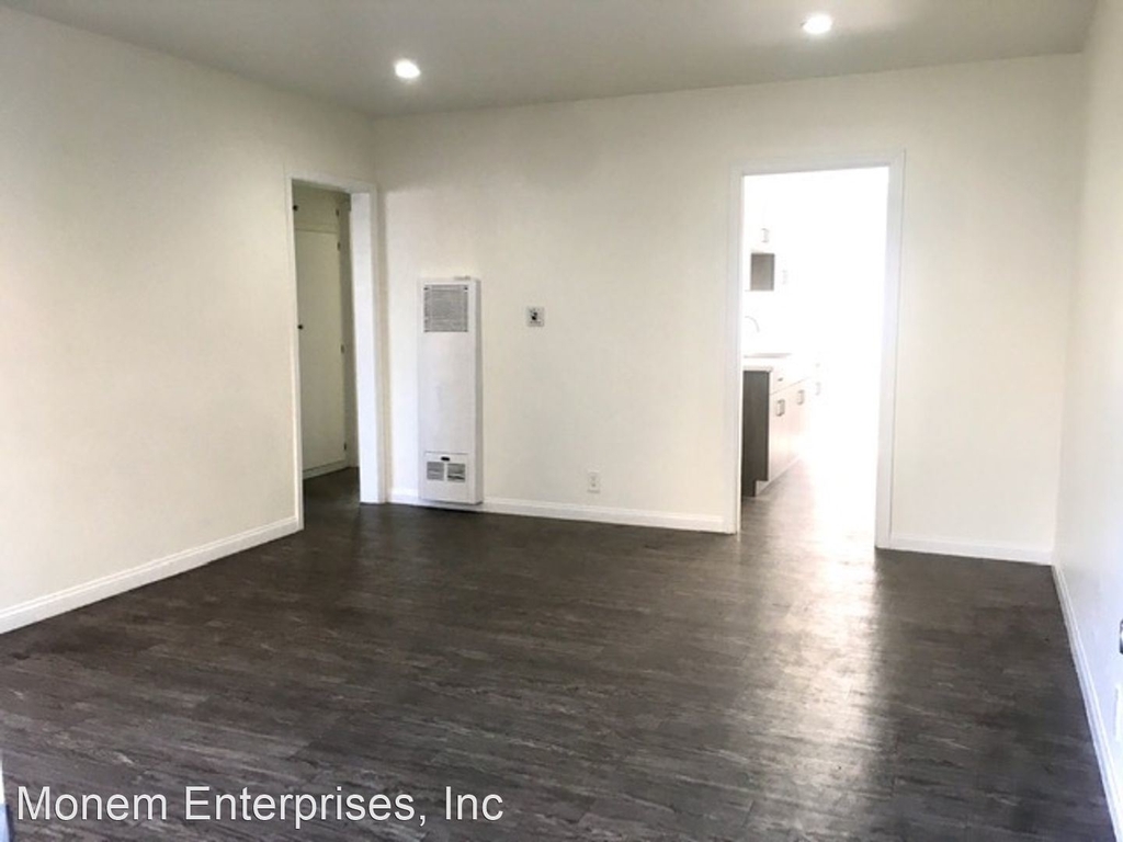 10231 Darby Ave - Photo 1