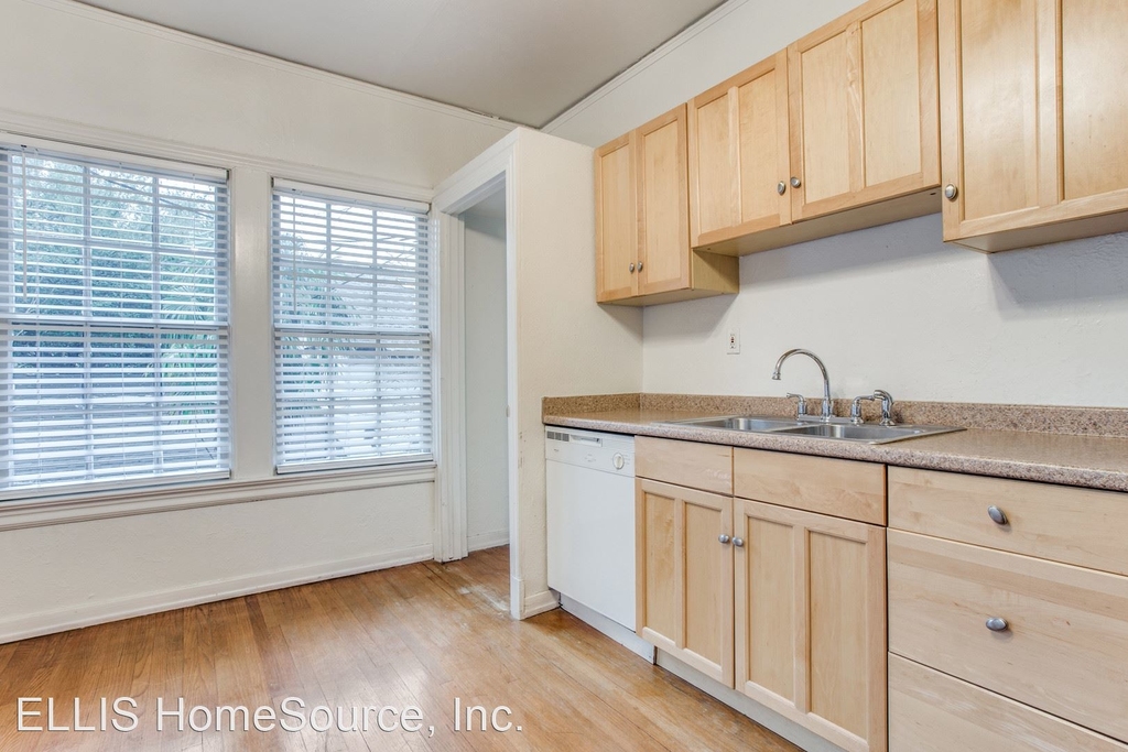 4315 Gilbert Avenue - Photo 8